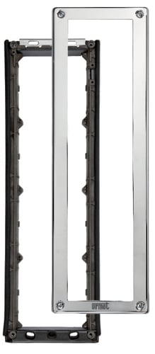 URMET - Telaio portamoduli con cornice, 4 moduli, Sinthesi Steel, 1 fila.