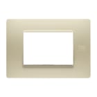 URMET - Placca Flexa in tecnopolimero avorio per 3 moduli.