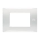 URMET - Placca Flexa in tecnopolimero per 3 moduli, colore bianco ghiaccio.