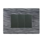 URMET - Placca Flexa in tecnopolimero per 3 moduli, effetto scratched.
