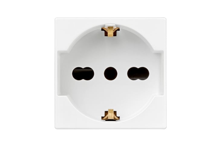 URMET - Presa universale P40 2 moduli 2P+T 16A 250V bianco. 12100/310-9