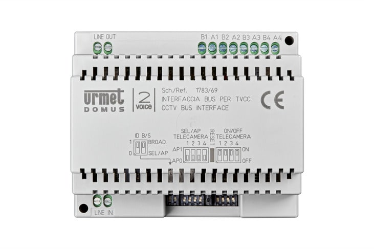 URMET - Interfaccia video per controllo fino a 4 telecamere, compatibile con sistemi 2Voice e bus TVCC.
