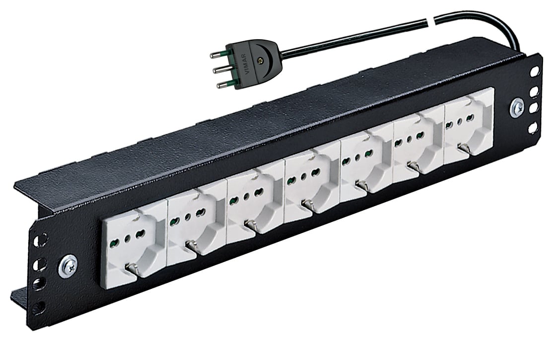 VIMAR - Pannello Universale Completo 7 Uscite Sicury 2P+T 16A 250V Standard Italiano P40 3M Cavo 3G1,5mm2 Spina S17