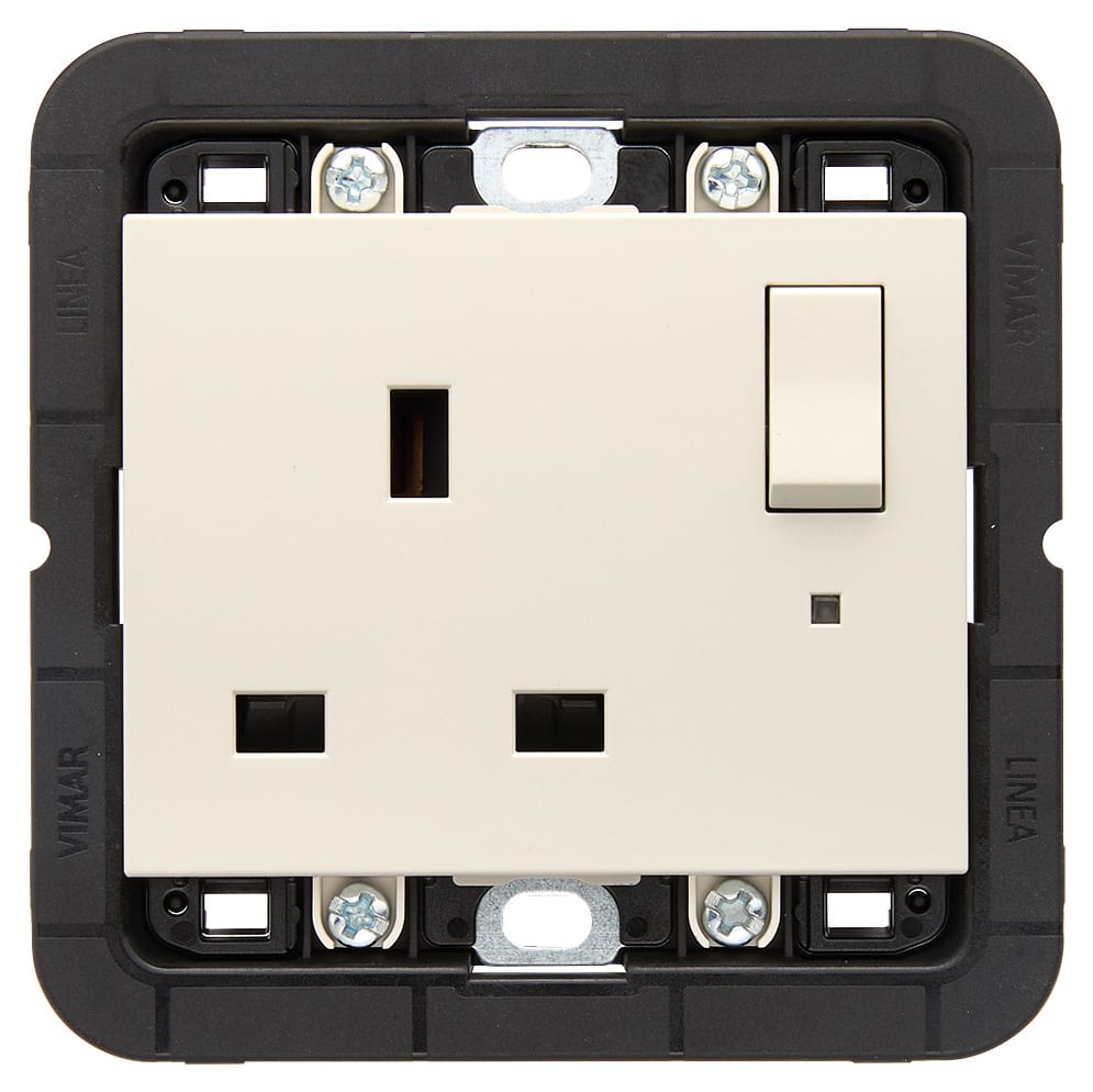 VIMAR - PRESA 2P+T 13A INGLESE INTERR. CANAPA 30221.C