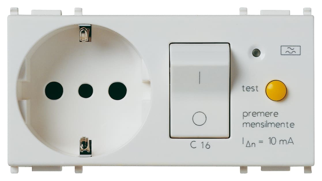 VIMAR - Presa Sicury 2P+T 16A Standard Italiano con Interruttore Magnetotermico Differenziale 1P+N C 16A Silver