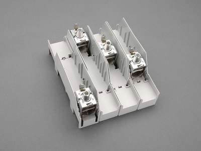 WOEHNER ELECTROTECHNICAL SYSTEMS - SET DI 4 PIASTRE CON MORSETTO, 150 -300M