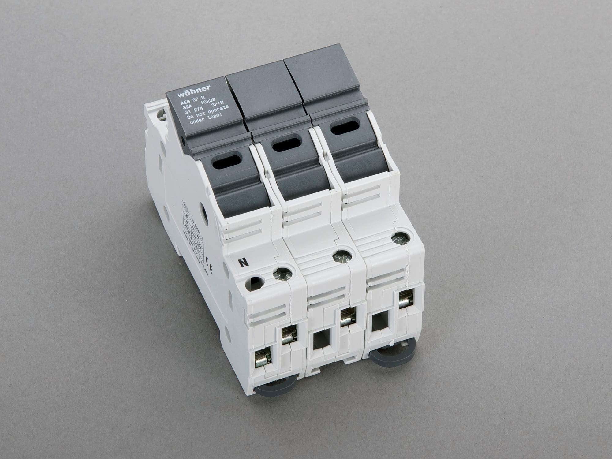 WOEHNER ELECTROTECHNICAL SYSTEMS - AMBUS X FUS. 10X38, 3P + N INTEGR. 31274000A