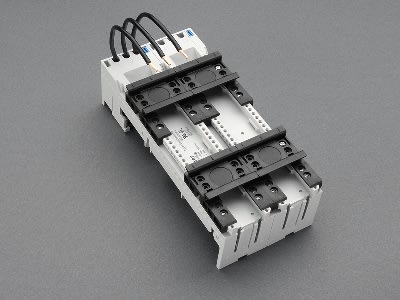 WOEHNER ELECTROTECHNICAL SYSTEMS - ADATT. EC 16A, 2DIN, 90MM
