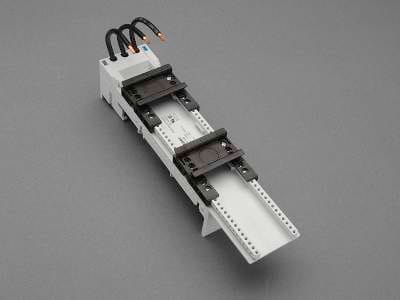 WOEHNER ELECTROTECHNICAL SYSTEMS - ADATT. EC 32A, 54MM, 2DIN, SIS.60, L=260