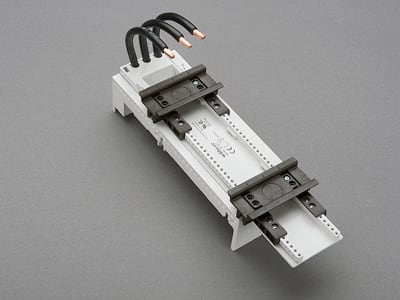 WOEHNER ELECTROTECHNICAL SYSTEMS - ADATT. EC 63A, 2DIN, X PKZ2, 72MM, L=260